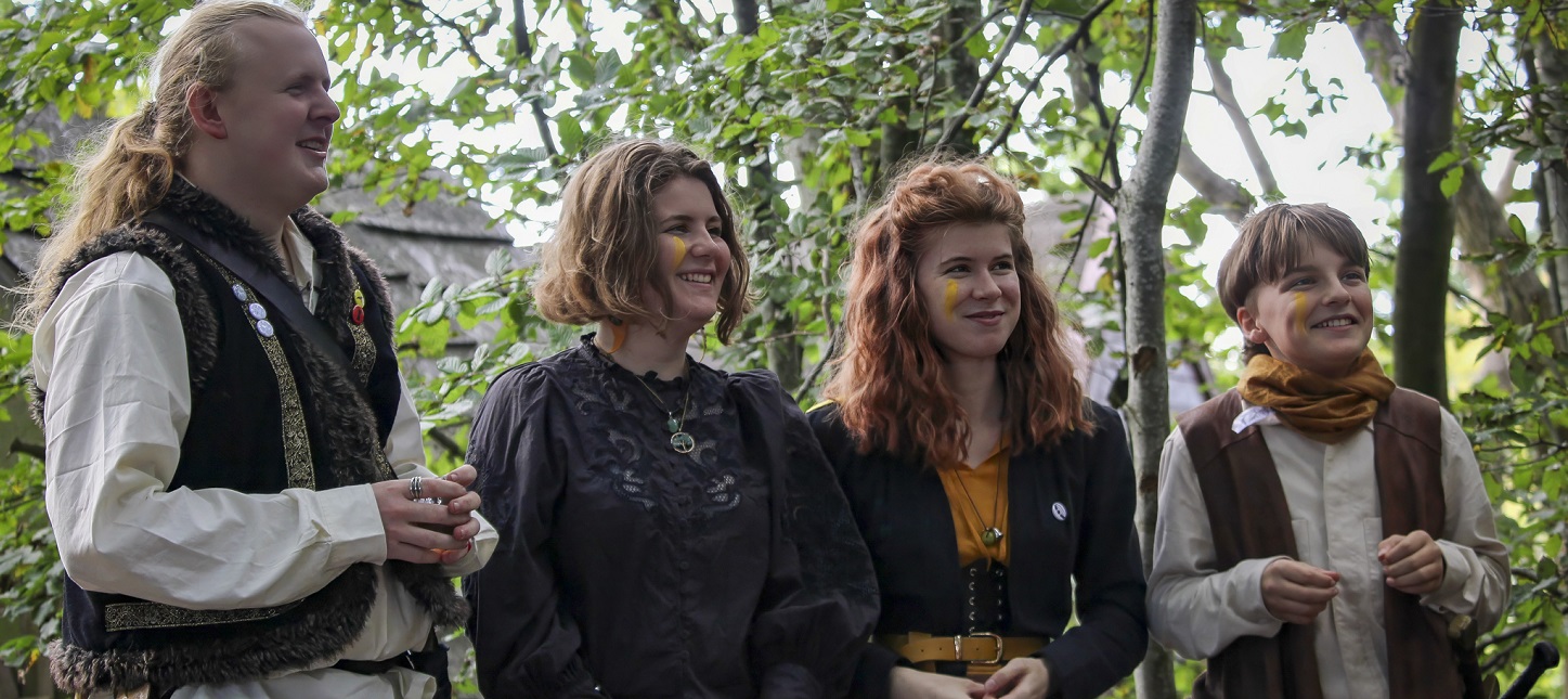 Designing Power Dynamics Between Adults and Children in Larps