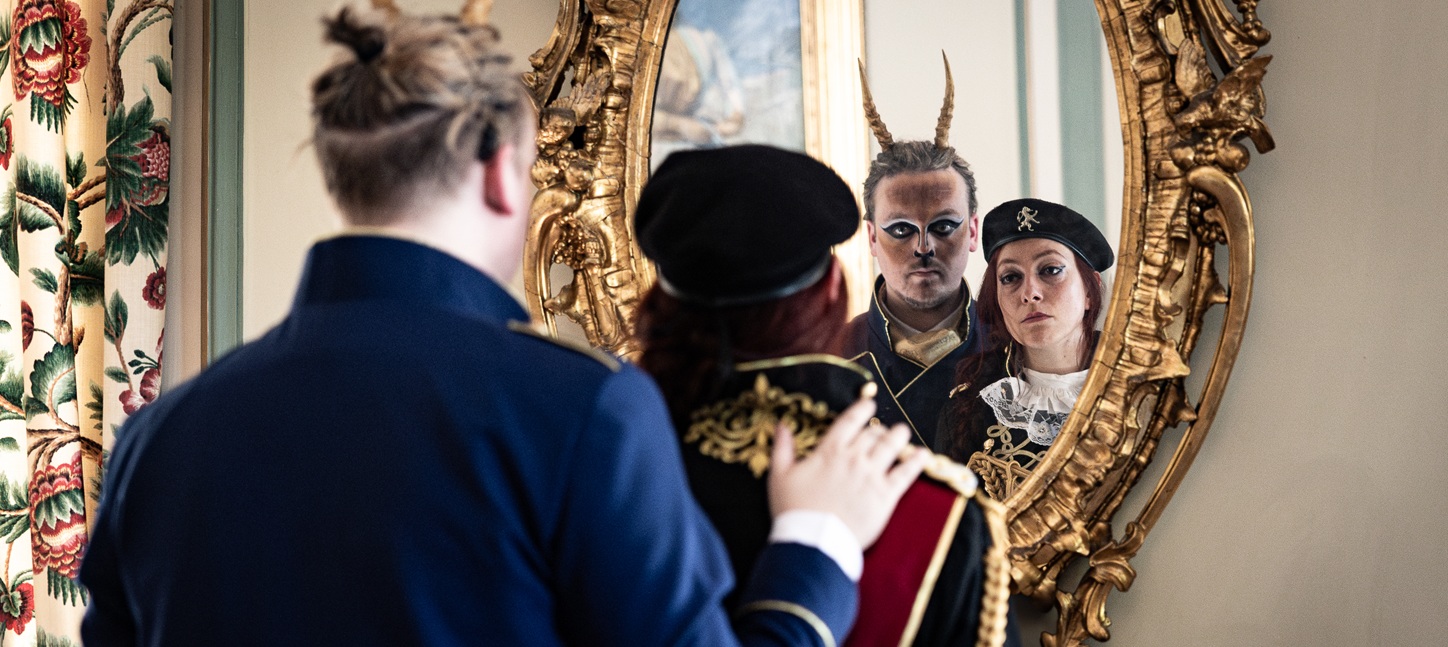 Together, Apart: Dyadic Play in Larp